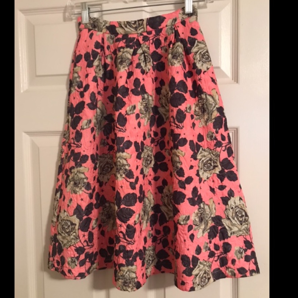 Midi/knee-length skirt